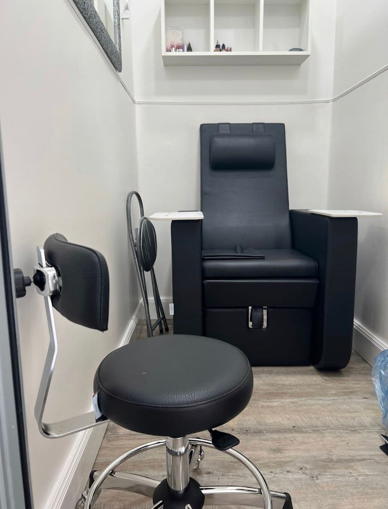 Postazione manicure e pedicure